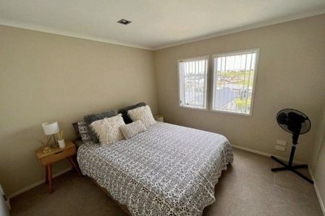 Photo of property in 11 Harwich Court, Gulf Harbour, Whangaparaoa, 0930