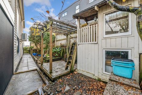 Photo of property in 89 Cambridge Terrace, Papatoetoe, Auckland, 2025