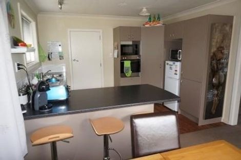 Photo of property in 14 Fraser Place, Rangiora, 7400