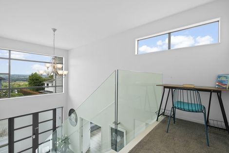 Photo of property in 30 Aldon Lane, The Gardens, Auckland, 2105