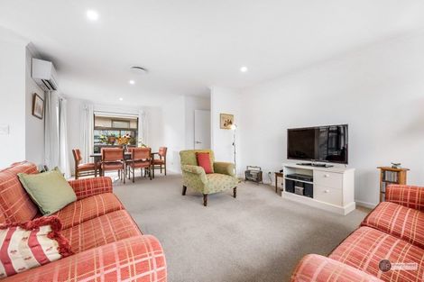 Photo of property in 1a Hay Street, Ebdentown, Upper Hutt, 5018