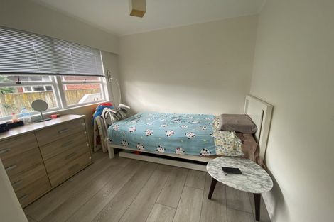 Photo of property in 42a Dale Crescent, Pakuranga, Auckland, 2010