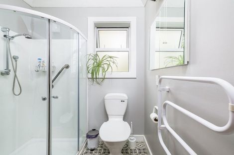 Photo of property in 16 Belt Street, Waimate, 7924