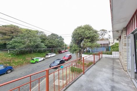 Photo of property in 5a Randwick Road, Northland, Wellington, 6012