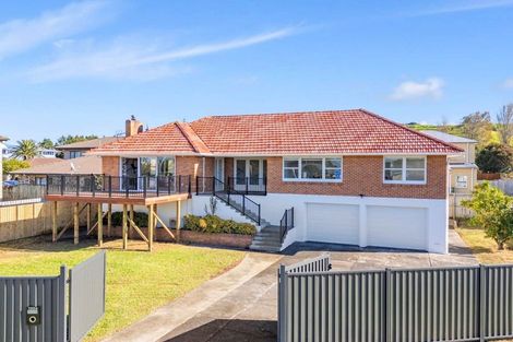 Photo of property in 132a Coronation Road, Mangere Bridge, Auckland, 2022