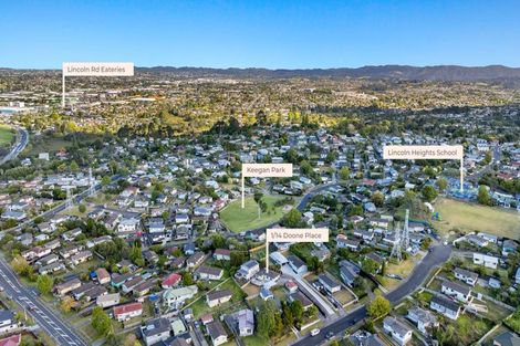 Photo of property in 1/14 Doone Place, Massey, Auckland, 0614