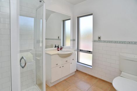 Photo of property in 42 Saint James Avenue, Papanui, Christchurch, 8053