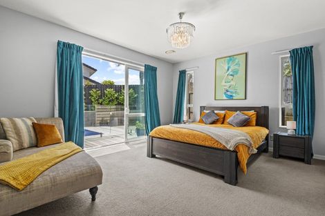 Photo of property in 76 Travis View Drive, Fairview Heights, Auckland, 0632