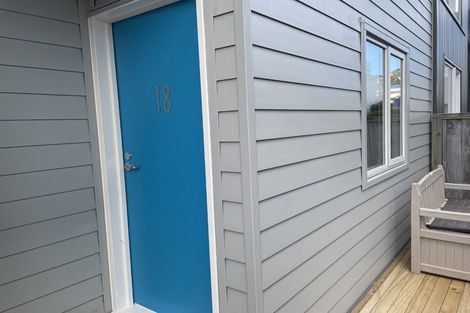 Photo of property in 18/3 Kelvin Grove, Te Aro, Wellington, 6011