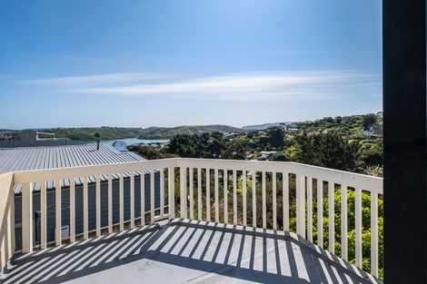 Photo of property in 2 Cromarty Place, Papakowhai, Porirua, 5024