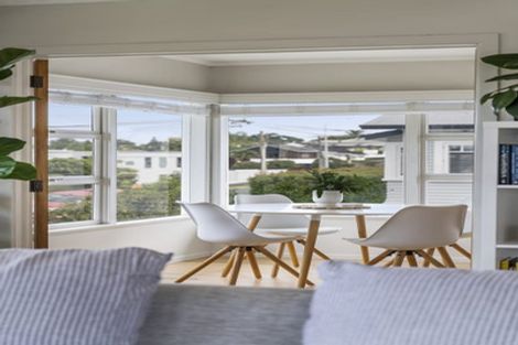 Photo of property in 28 Richmond Avenue, Northcote Point, Auckland, 0627