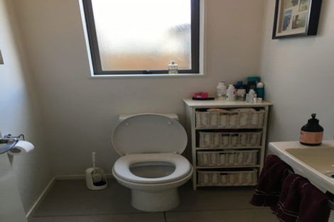 Photo of property in 88 Tihi Street, Stonefields, Auckland, 1072