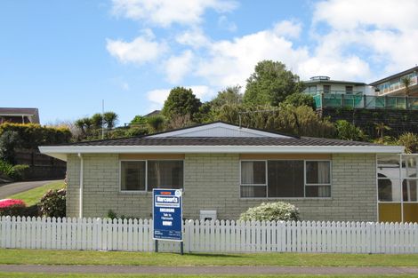 Photo of property in 3 Rossiter Crescent, Lynmouth, New Plymouth, 4310