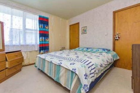 Photo of property in 86 Cobham Crescent, Kelston, Auckland, 0602