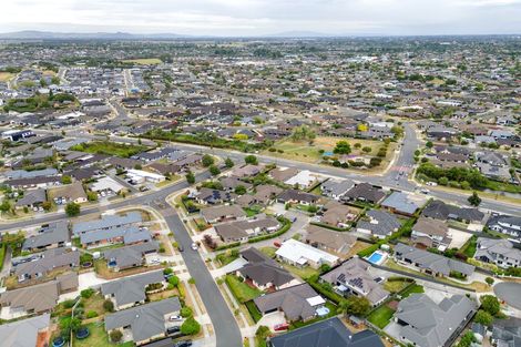 Photo of property in 19 Piwakawaka Court, Rototuna North, Hamilton, 3210