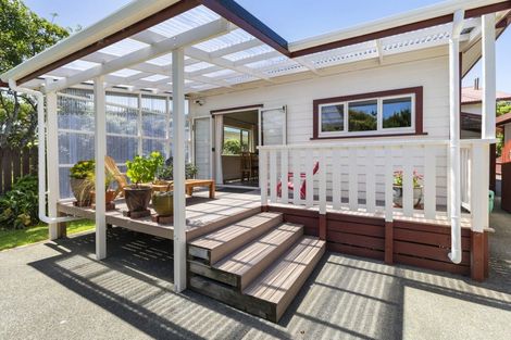 Photo of property in 27 Randwick Crescent, Moera, Lower Hutt, 5010