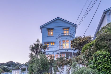 Photo of property in 88 Maida Vale Road, Roseneath, Wellington, 6011