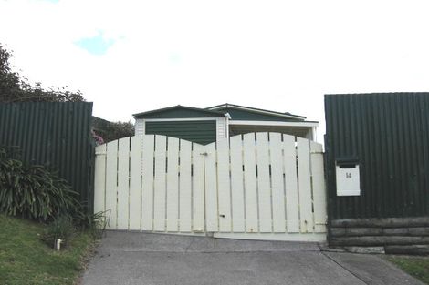 Photo of property in 14 Arawa Place, Castlecliff, Whanganui, 4501