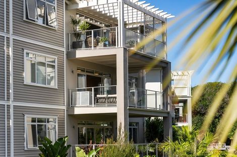 Photo of property in 77 Parkside Drive, Orewa, 0931