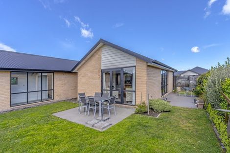 Photo of property in 30 Gosling Crescent, Halswell, Christchurch, 8025