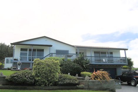 Photo of property in 10 Sirrah Street, Okitu, Gisborne, 4010