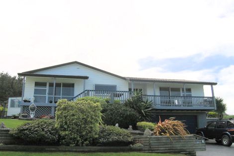 Photo of property in 10 Sirrah Street, Okitu, Gisborne, 4010