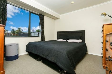 Photo of property in 44a Longburn Road, Henderson, Auckland, 0610