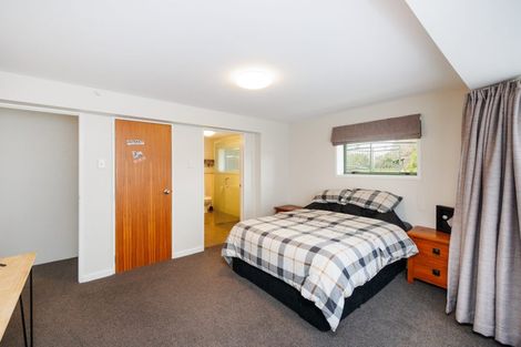 Photo of property in 22 Opawa Place, Terrace End, Palmerston North, 4410