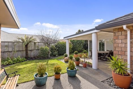 Photo of property in 29 Consort Close, Paraparaumu Beach, Paraparaumu, 5032