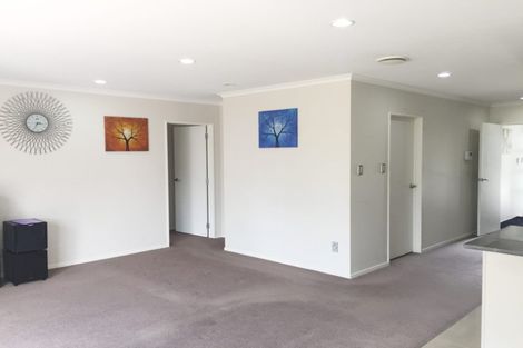 Photo of property in 144 Flat Bush School Road, Flat Bush, Auckland, 2019