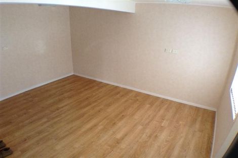 Photo of property in 11 Santiago Crescent, Unsworth Heights, Auckland, 0632