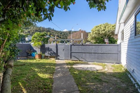 Photo of property in 1/30 Stokes Valley Road, Stokes Valley, Lower Hutt, 5019