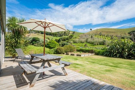 Photo of property in 23 Mcauslin Road, Matapouri, Whangarei, 0173