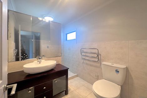 Photo of property in 17d Pakuranga Road, Pakuranga, Auckland, 2010