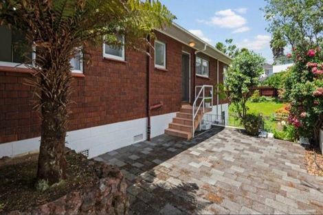Photo of property in 18b Catton Crescent, Mount Roskill, Auckland, 1041