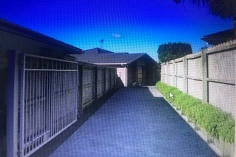 Photo of property in 6 Ballydonegan Rise, East Tamaki, Auckland, 2013