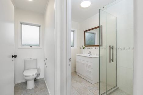 Photo of property in 1/15 Simon Ellice Drive, Bayview, Auckland, 0629