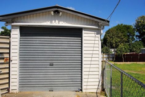 Photo of property in 4 Mcclure Street, Feilding, 4702