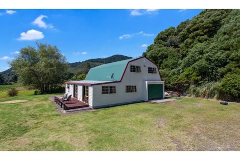 Photo of property in 7417b State Highway 35, Te Kaha, 3199