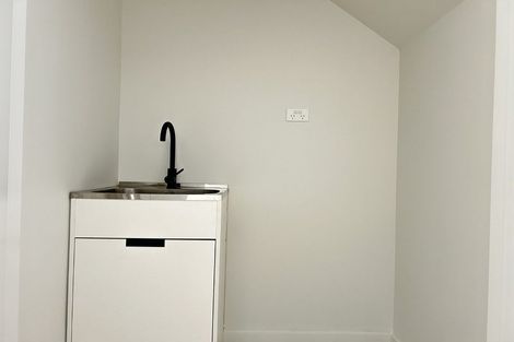 Photo of property in 5/15 Normandy Place, Henderson, Auckland, 0610