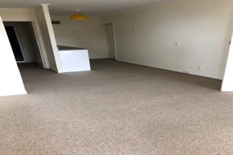 Photo of property in 135 Birkenhead Avenue, Birkenhead, Auckland, 0626
