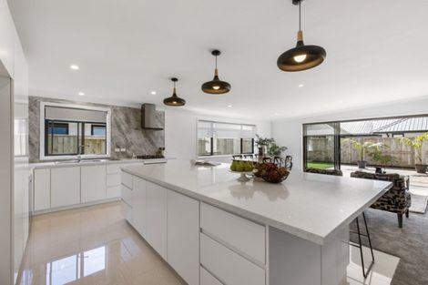 Photo of property in 105 The Boulevard, Papamoa Beach, Papamoa, 3118