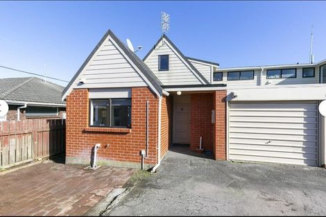Photo of property in 2/29a Parkvale Road, Karori, Wellington, 6012