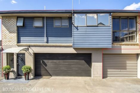 Photo of property in 2/33 Golf Road, Mount Maunganui, 3116