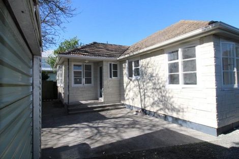 Photo of property in 30 Bateman Avenue, Bryndwr, Christchurch, 8053