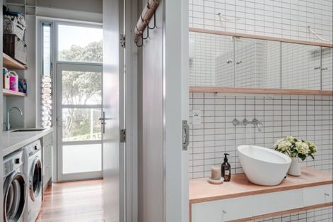 Photo of property in 18 Pare Street, Wainui, Gisborne, 4010