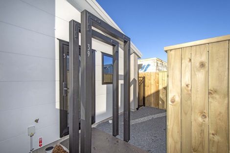 Photo of property in 1/39 Oram Avenue, New Brighton, Christchurch, 8061