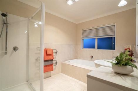 Photo of property in 113 Cyril French Drive, Flat Bush, Auckland, 2016