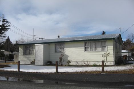 Photo of property in 43 Jollie Road, Twizel, 7901