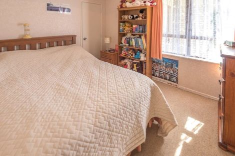 Photo of property in 3 Maugham Drive, Bucklands Beach, Auckland, 2014